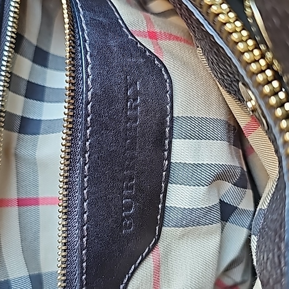 Burberry Hepburn Tote Bag - Picture 7 of 16
